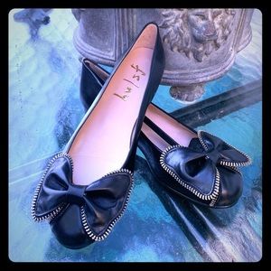 NWT French Sole butterfly zipper bow ballet flats
